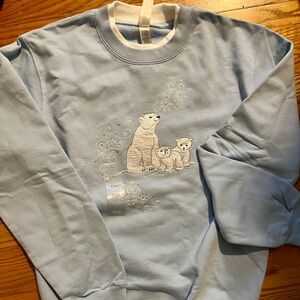 Light blue polar bear 🐻❄️ sweatshirt embroidered
